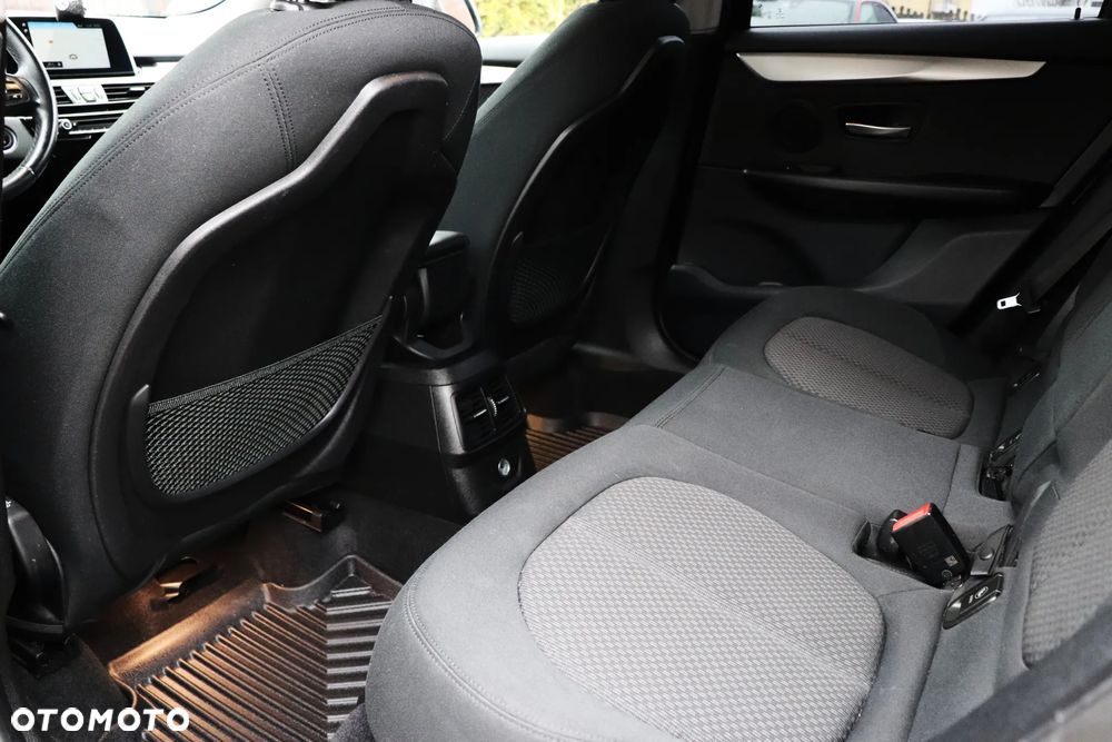 BMW Seria 2 218d - 20