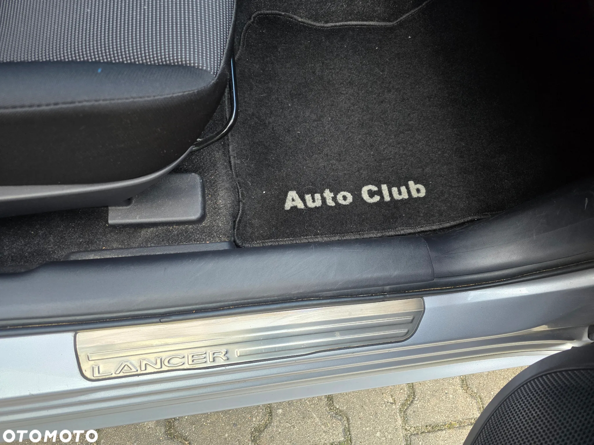 Mitsubishi Lancer 1.8 Intense CVT - 19