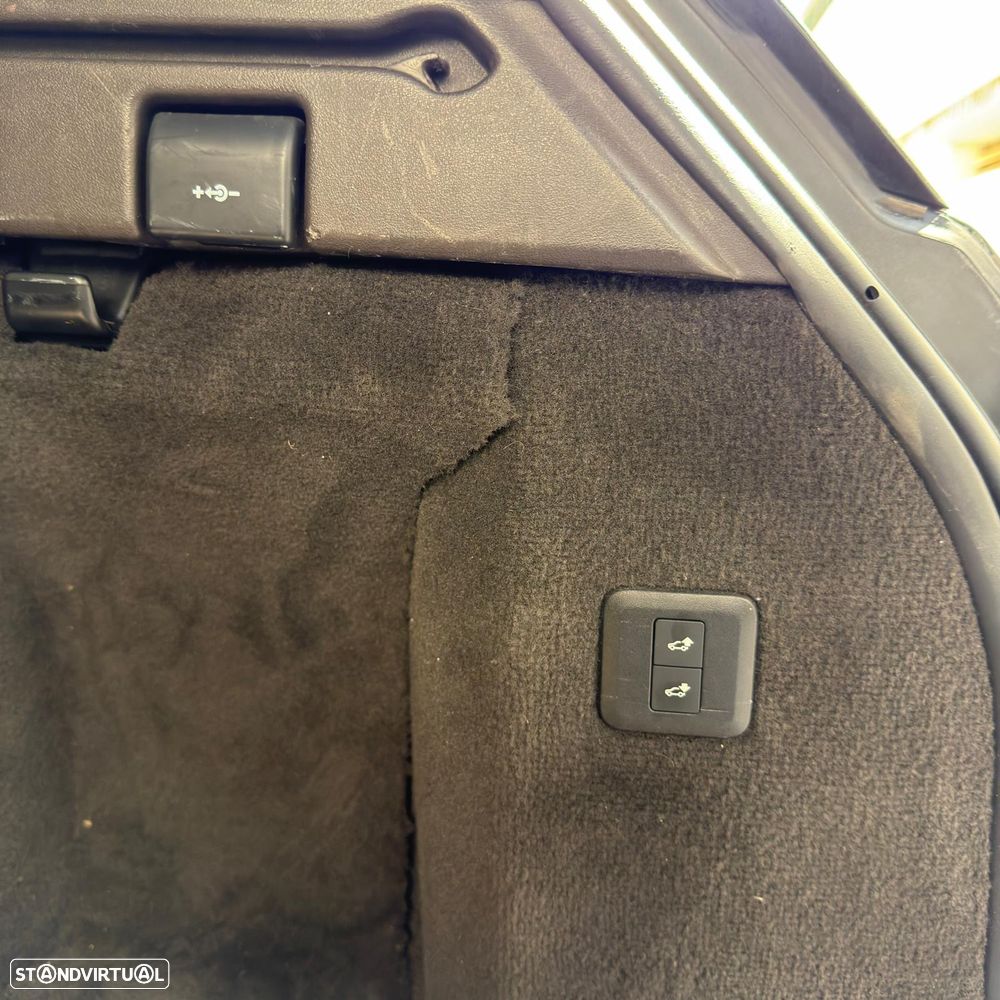 Land Rover Range Rover Sport - 36