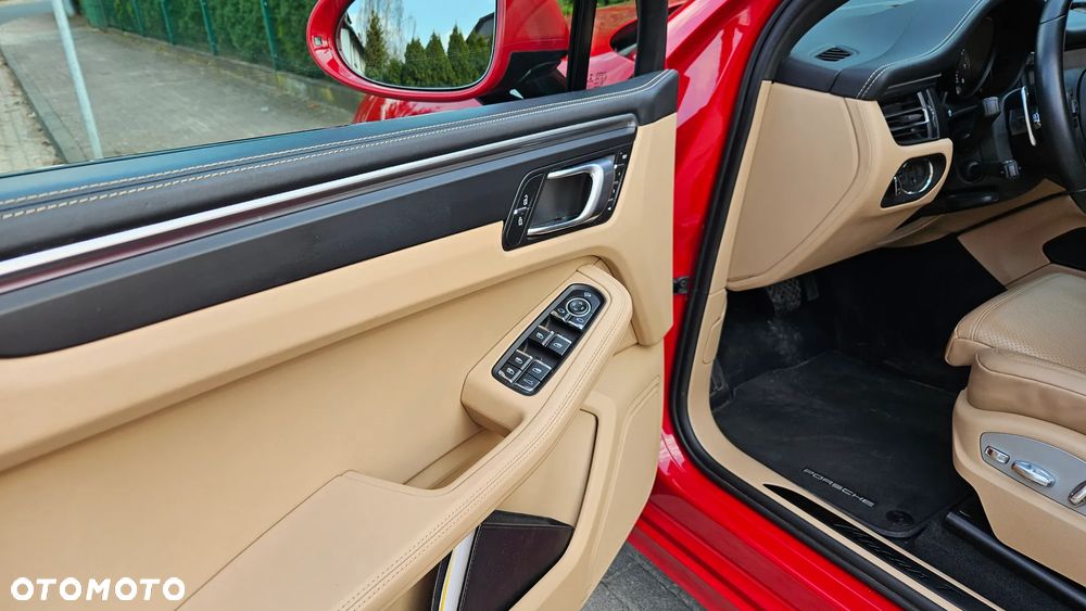 Porsche Macan T PDK - 11