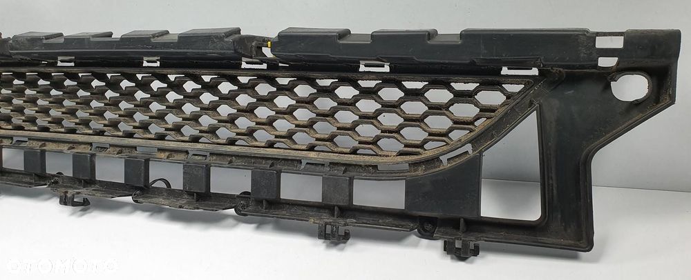 ATRAPA KRATKA ZDERZAKA PRZÓD JAGUAR XF X260 GX6M-17H750-A - 3