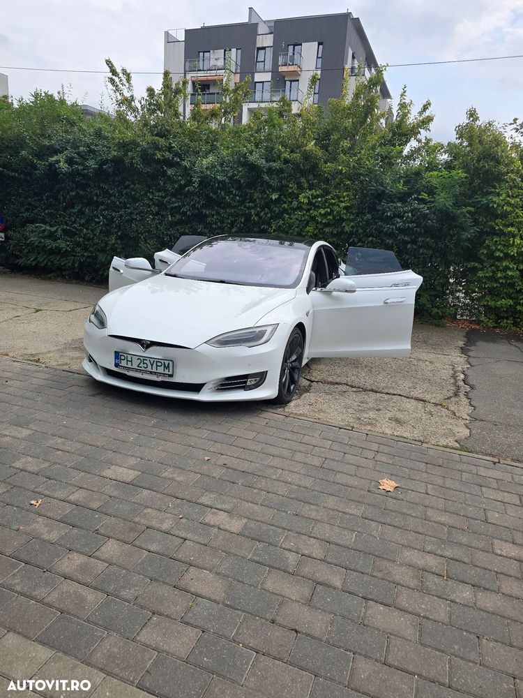 Tesla Model S - 18