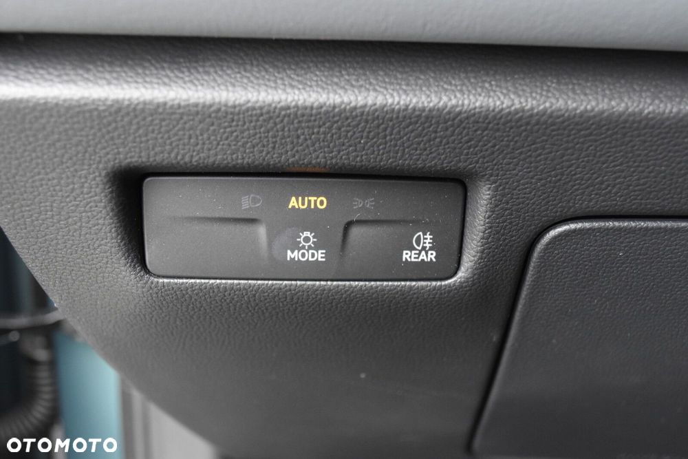 Volkswagen Passat 1.5 TSI EVO Business DSG - 23