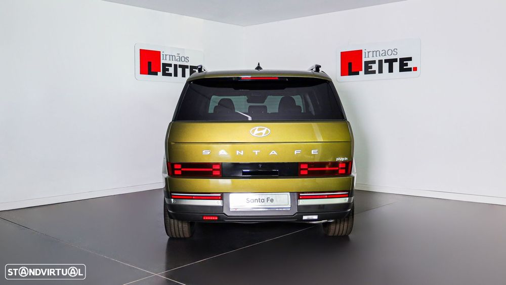 Hyundai Santa Fe 1.6 T-GDI PHEV Vanguard - 23