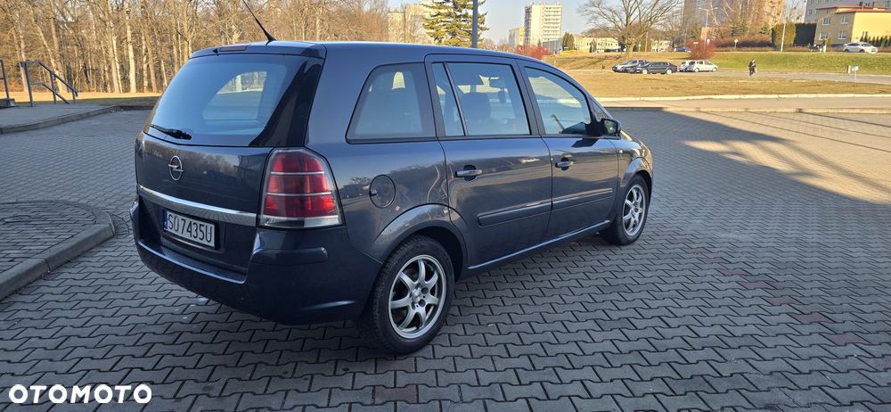 Opel Zafira - 4