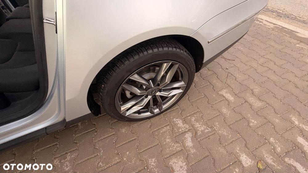 Volkswagen Passat - 9