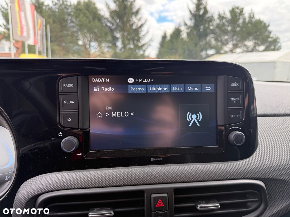 Hyundai i10 1.0 Fifa World Cup Edition - 21