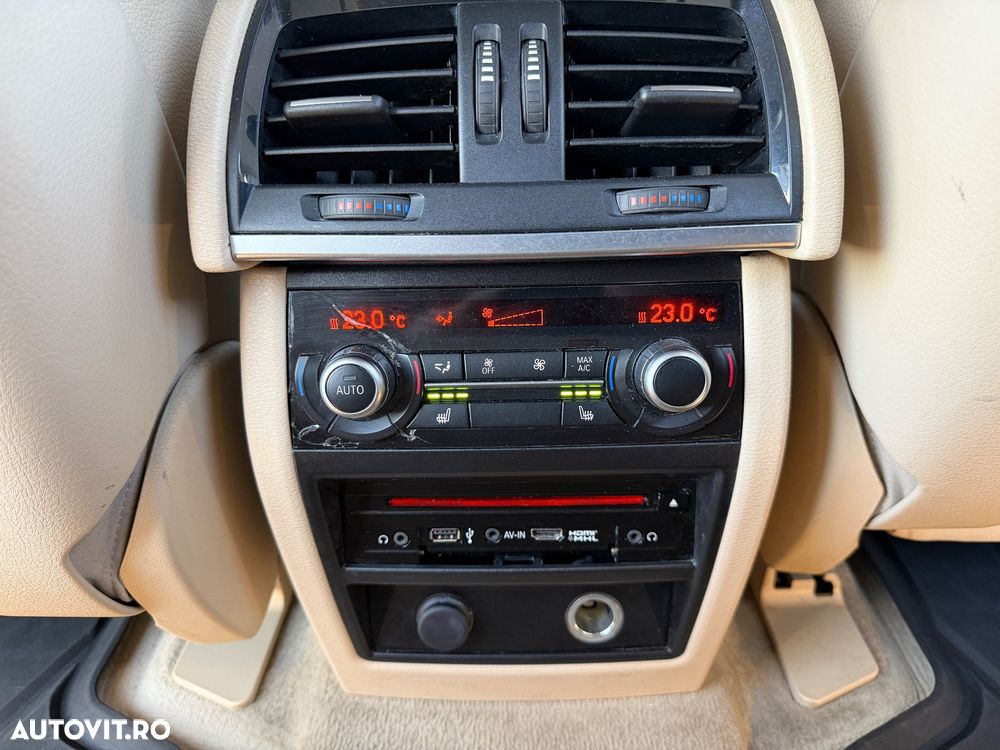 BMW X5 xDrive30d - 29