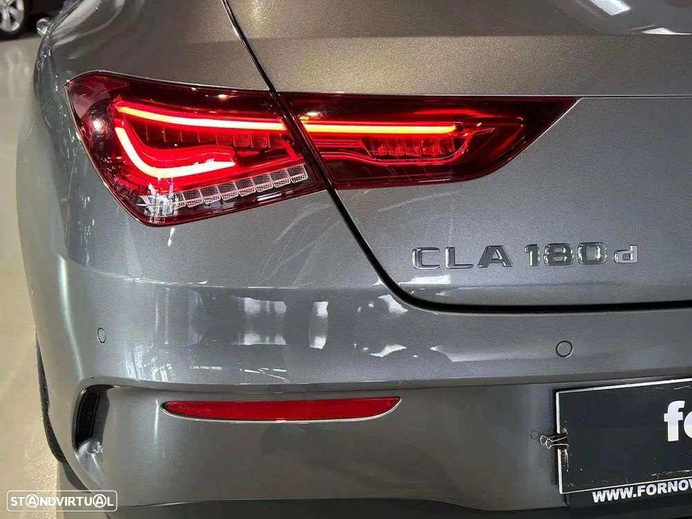 Mercedes-Benz CLA 180 d Shooting Brake AMG Line Aut. - 17