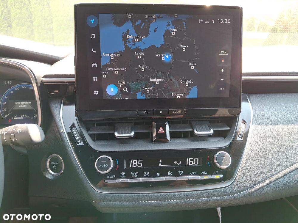 Toyota Corolla 1.8 Hybrid Comfort - 22