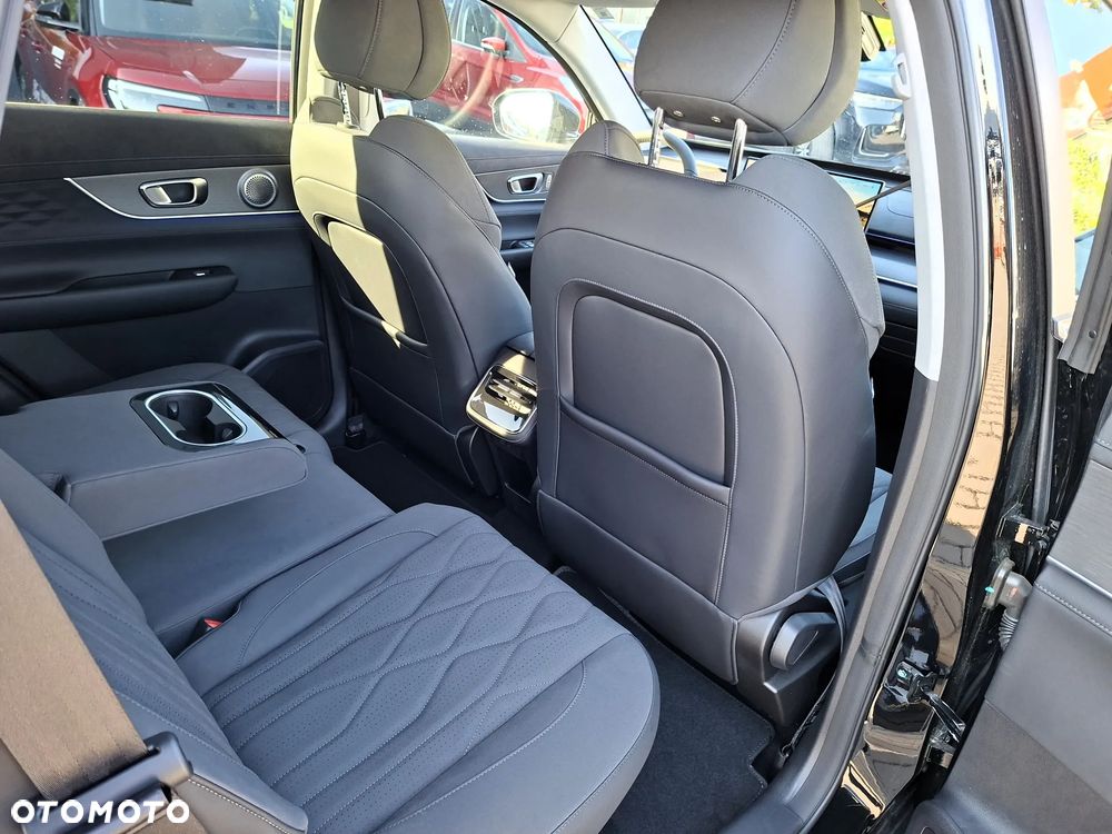 Chery Tiggo 8 1.5 T-GDI Super Hybrid Comfort DCT - 32
