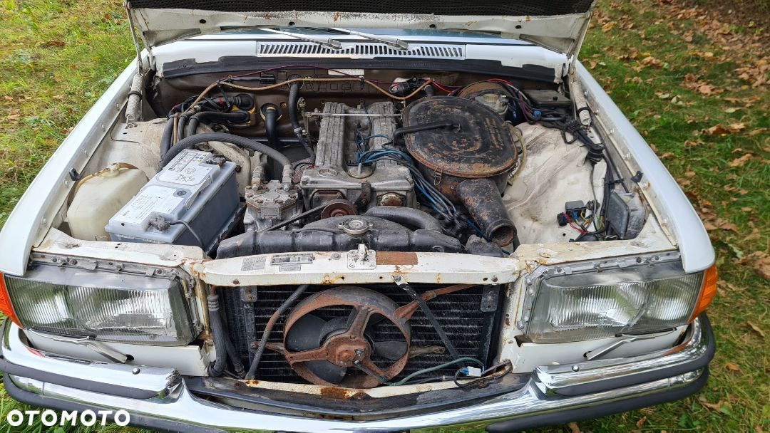 Mercedes-Benz 280 - 7