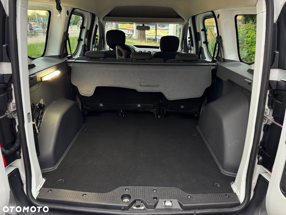 Dacia Dokker dCi 75 Laureate - 28