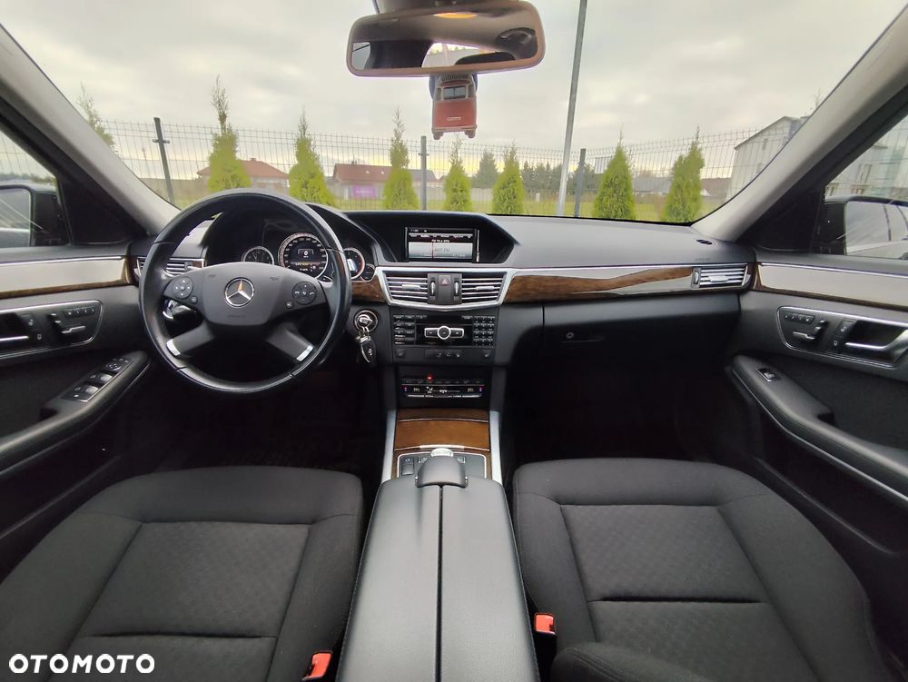 Mercedes-Benz Klasa E - 21