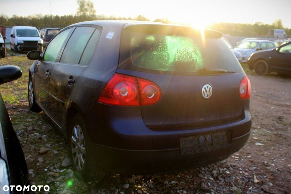 VW Golf V 1K 2005 1.9TDI BKC Hatchback 5-drzwi (MASKA, ZDERZAK, LAMPA, BŁOTNIK, DRZWI, SZYBA, FOTEL) - 4