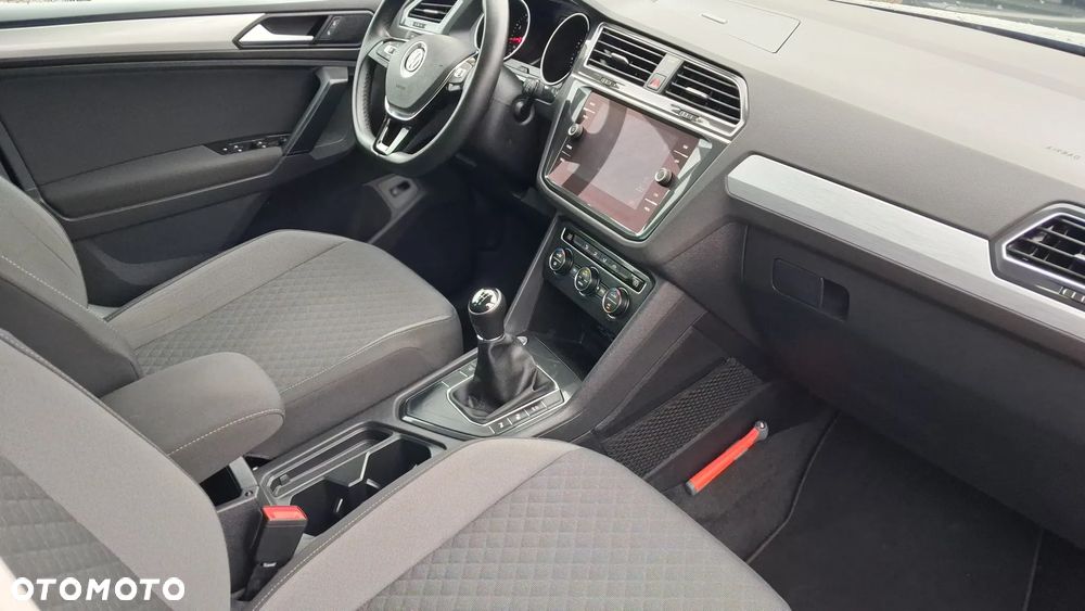Volkswagen Tiguan 1.5 TSI ACT OPF Comfortline - 20