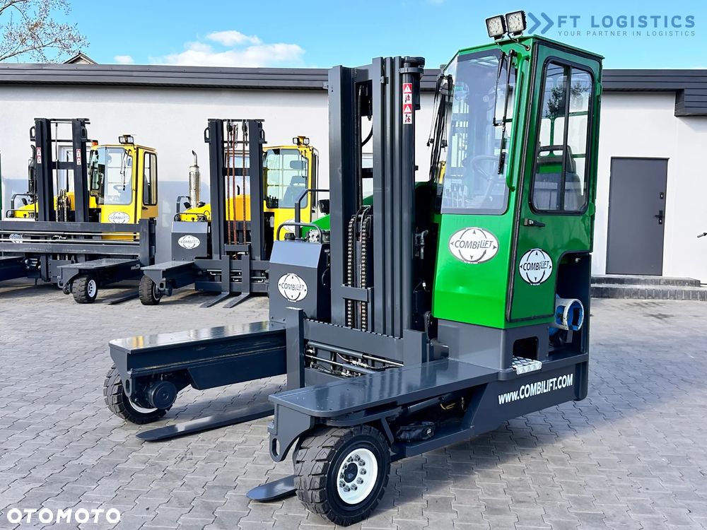 Combilift C4000 / TRIPLEX / 4900MM / GAZ / WOLNY SKOK / PRZESÓW WIDEŁ / JAK NOWY - 4