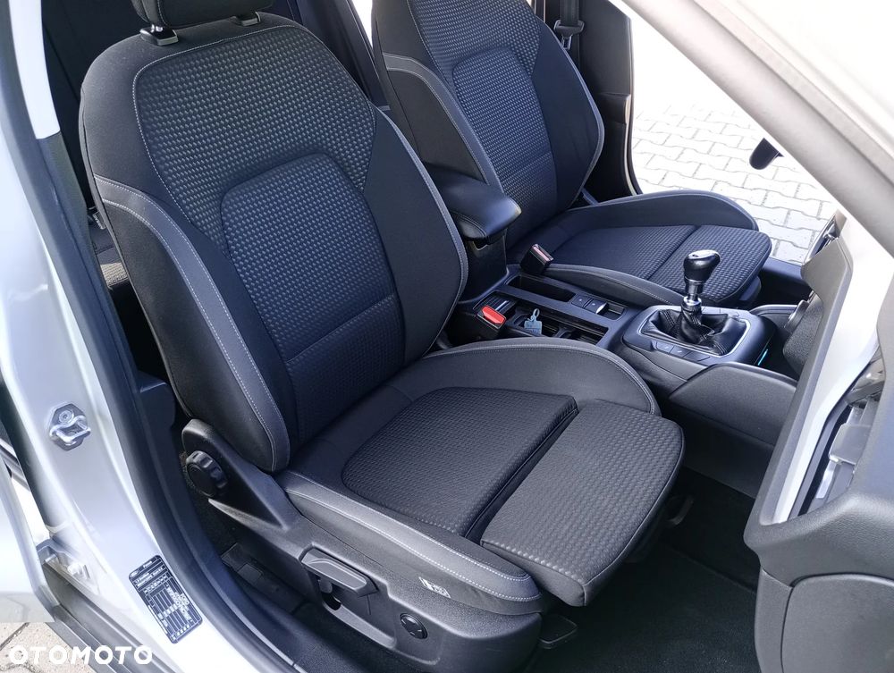 Ford Focus 1.5 EcoBlue Start-Stopp-System TITANIUM STYLE - 12