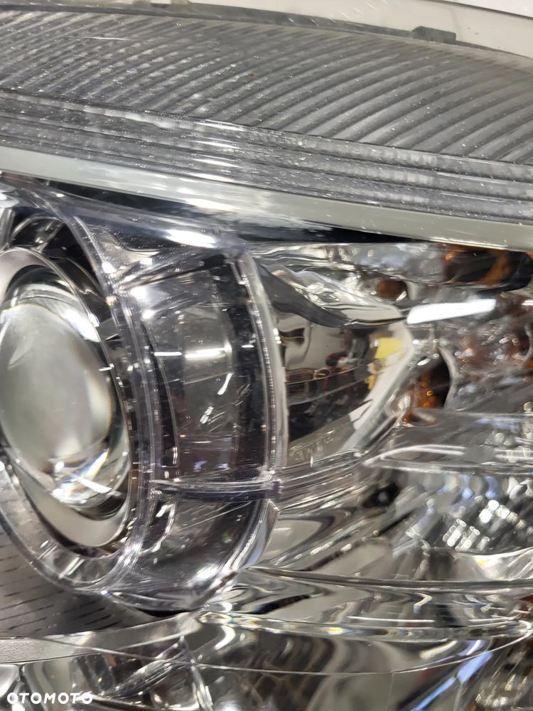 Mercedes-Benz C W204 SM XENON PRZÓD STRONA LEWA A2048202959 - 6
