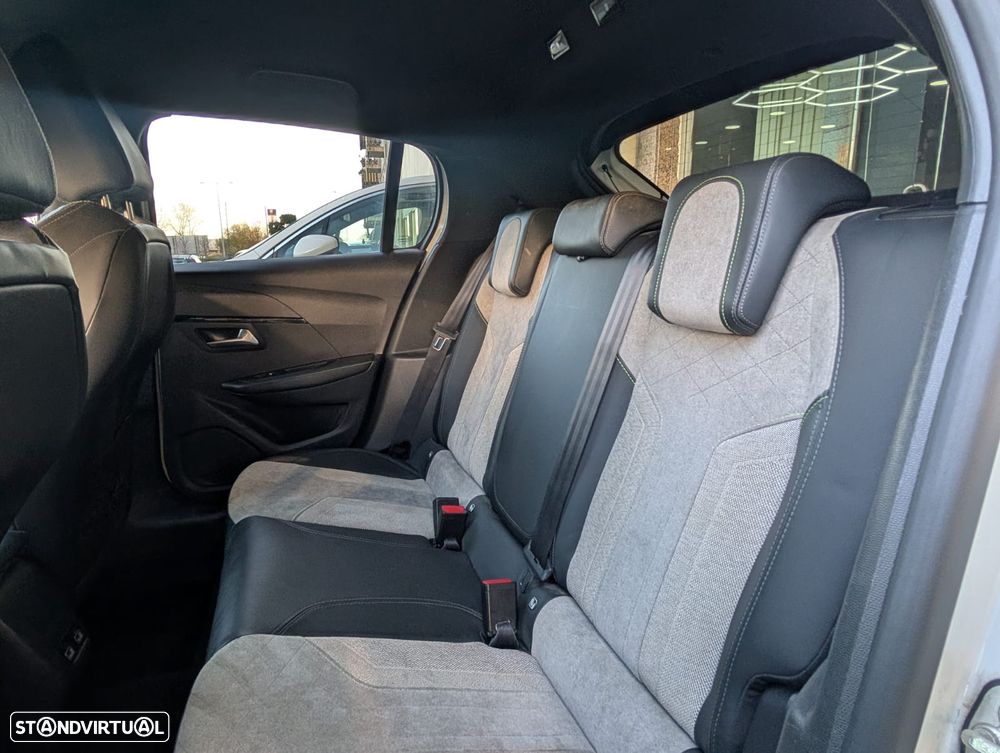 Peugeot e-208 GT Pack - 13