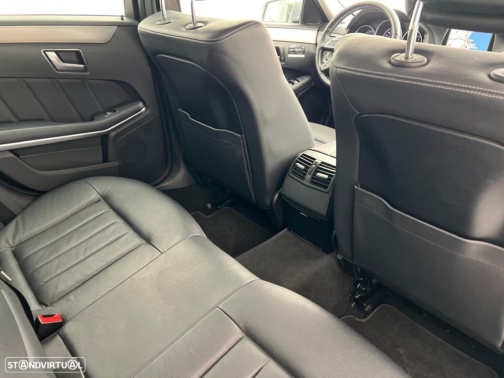 Mercedes-Benz E 300 Bluetec Hybrid Elegance - 25