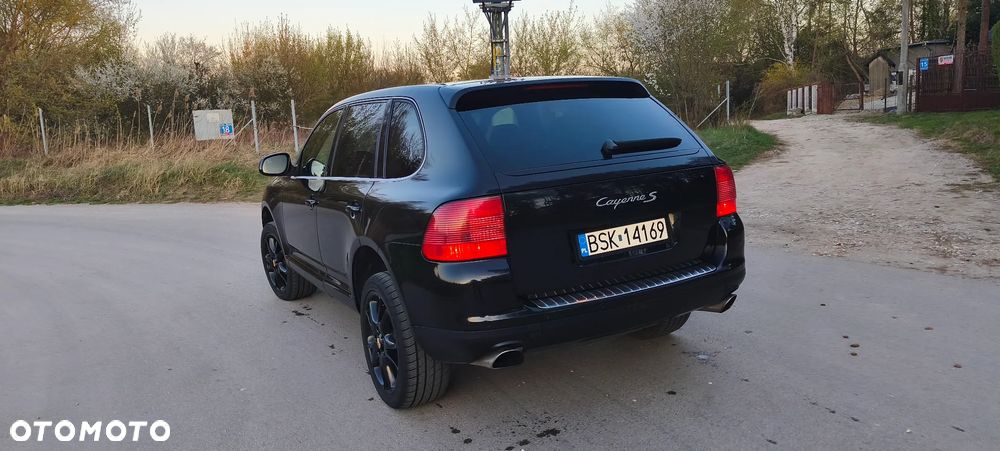 Porsche Cayenne - 18