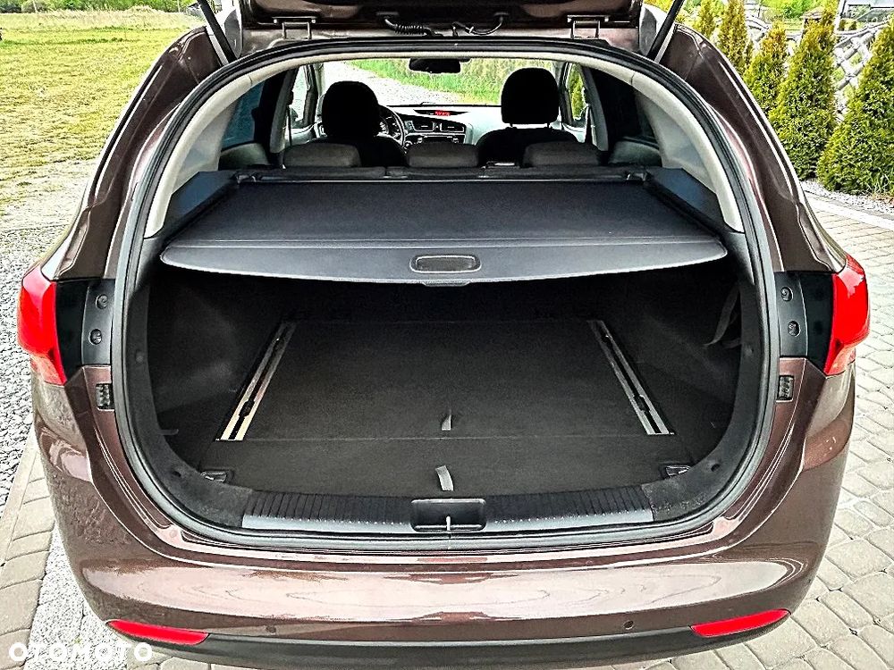Kia Ceed - 26