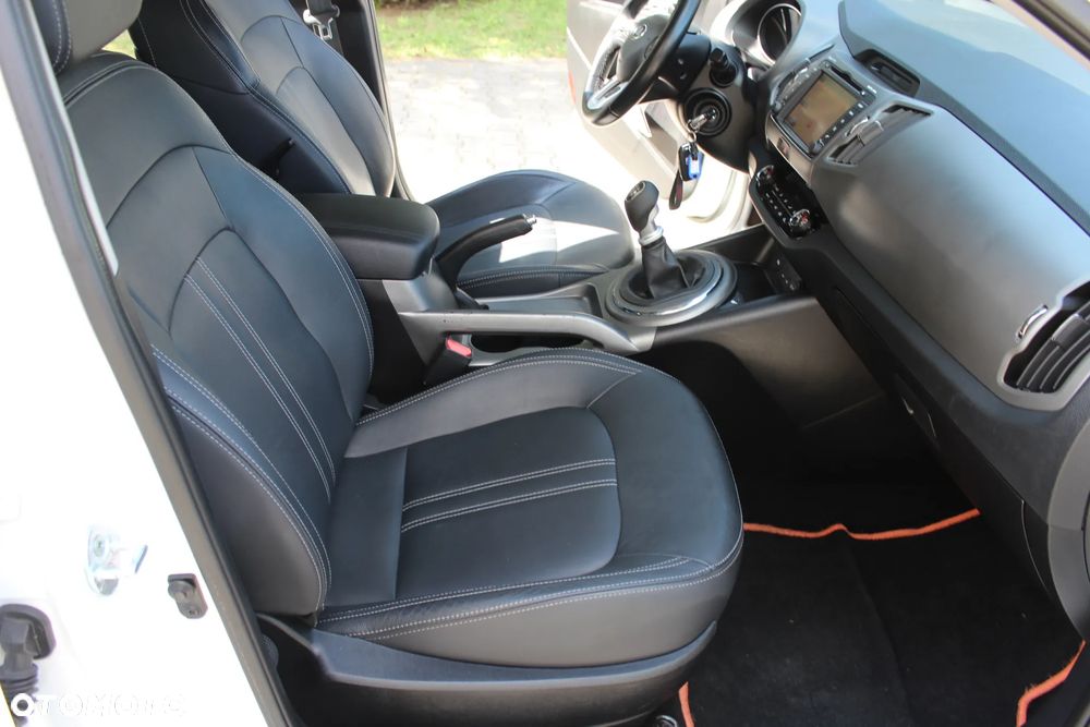 Kia Sportage 1.7 CRDI XL 2WD - 25