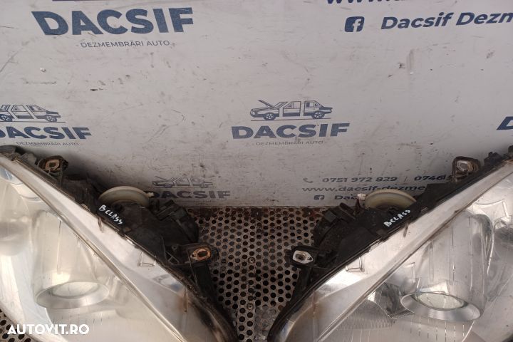 Far dreapta Mercedes-Benz B-Class W245 [2005 - 2008] Hatchback B 200 - 1