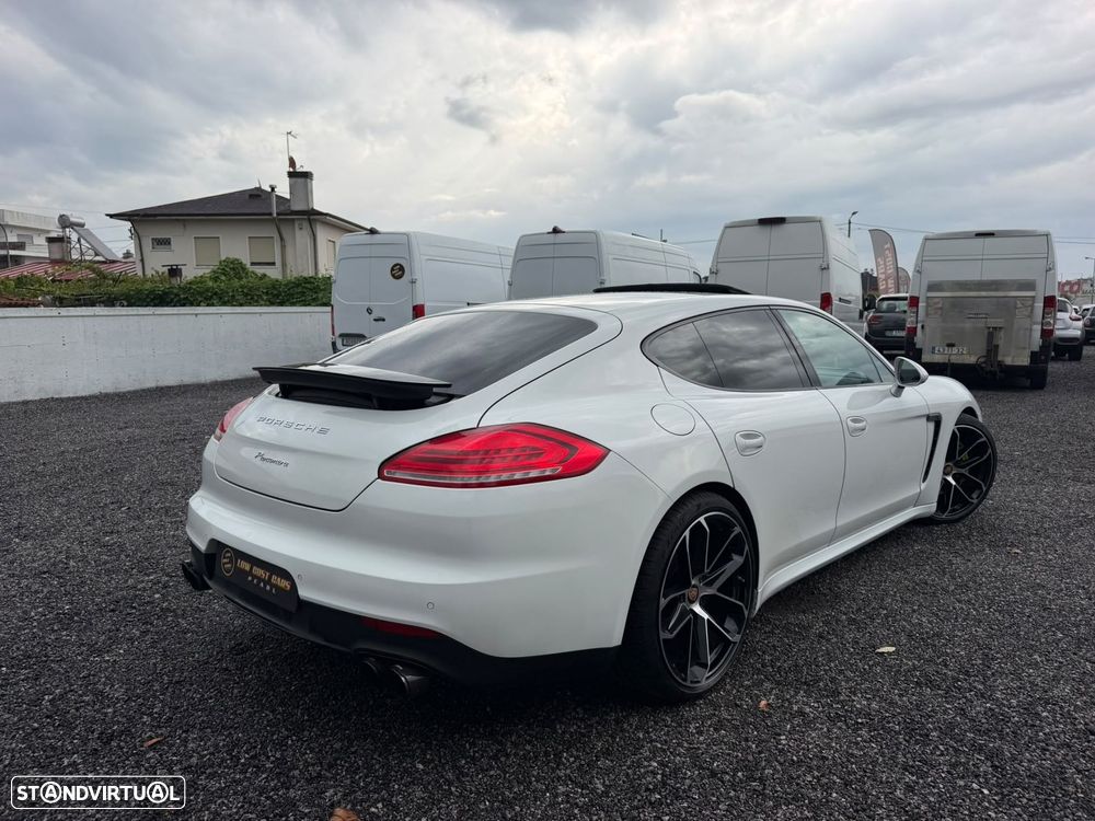 Porsche Panamera Edition - 4