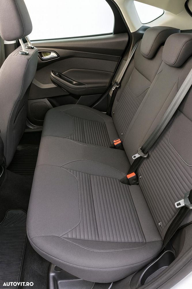 Ford Focus 1.5 TDCi Titanium - 2