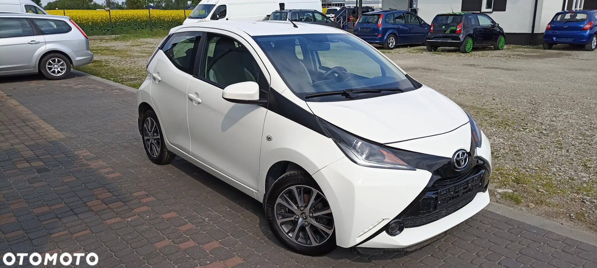Toyota Aygo x-play touch - 19
