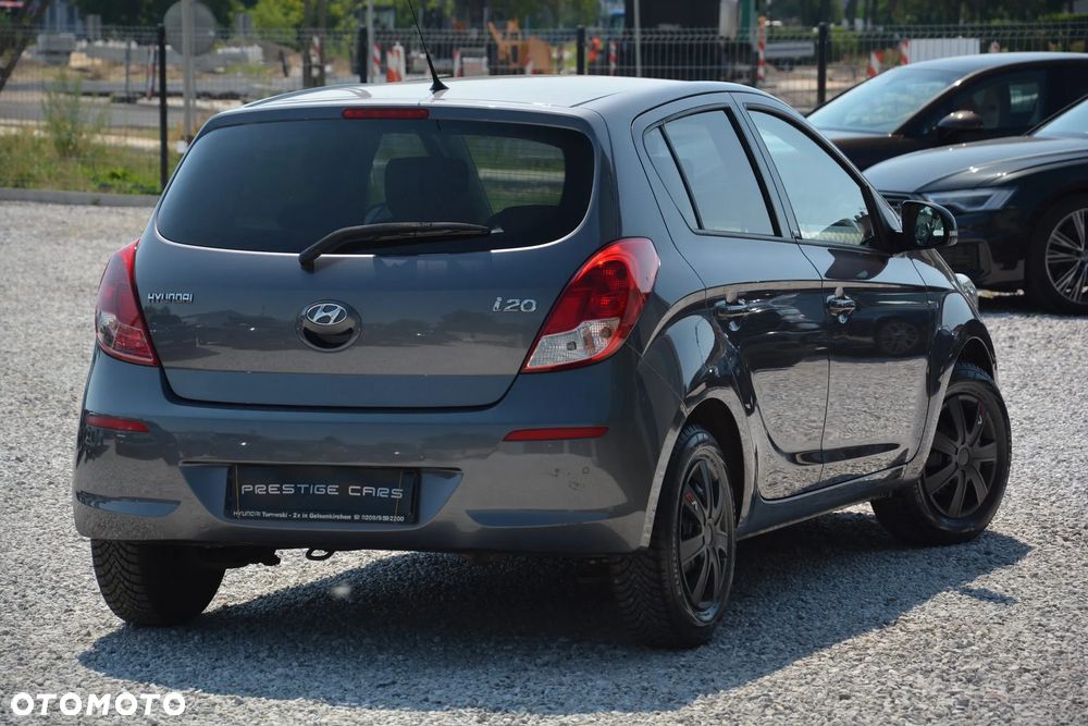 Hyundai i20 - 11