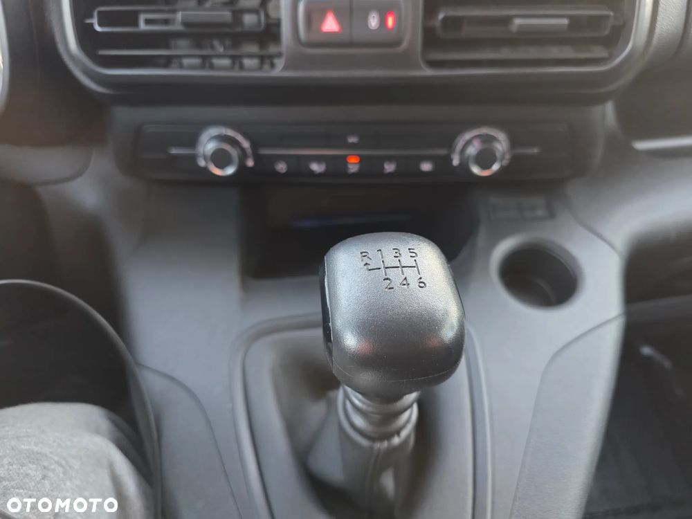 Toyota Proace City - 15