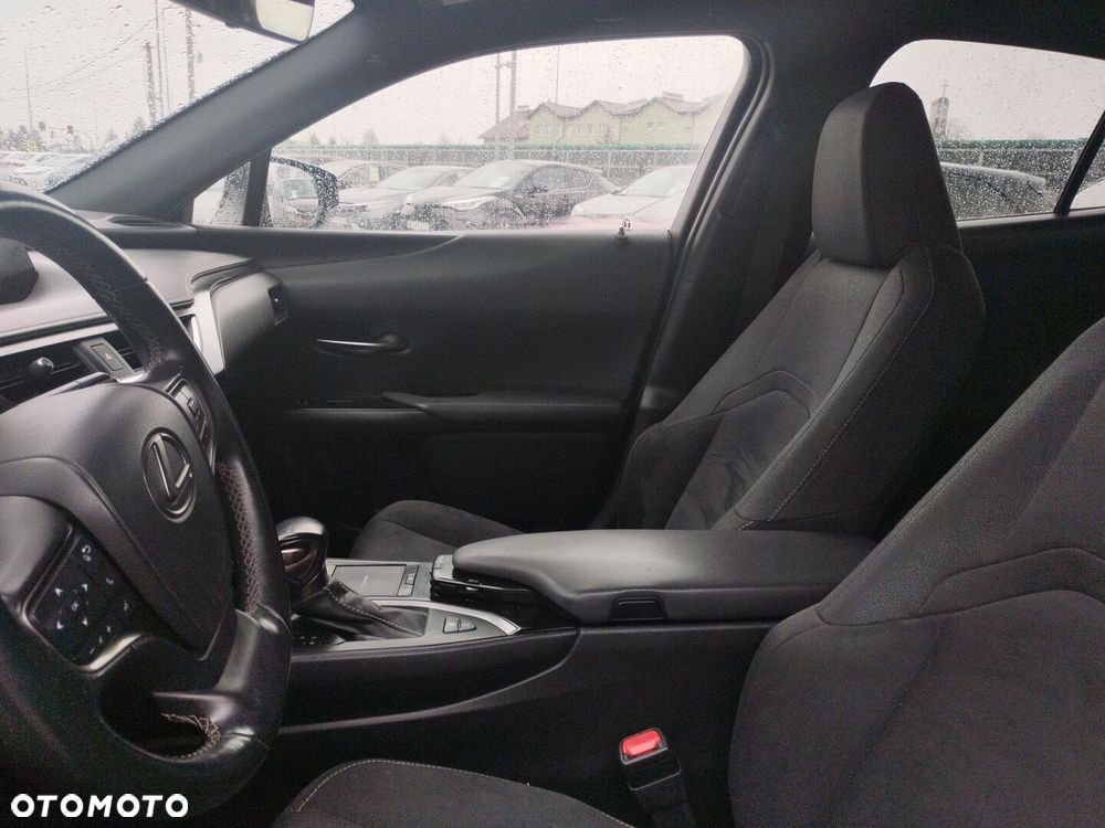 Lexus UX 200 GPF Business Edition 2WD - 12