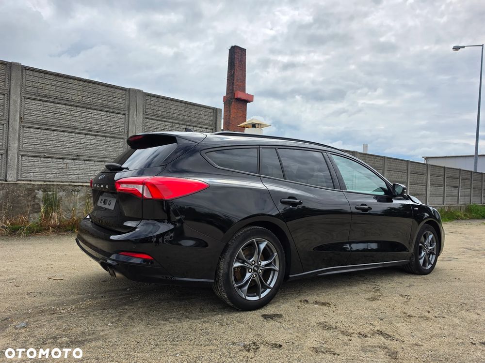 Ford Focus 1.0 EcoBoost STart-Stopp-System ST-LINE X - 5