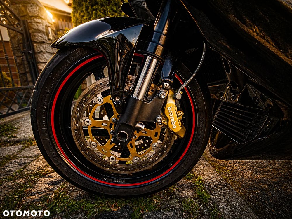 Aprilia RSV - 7