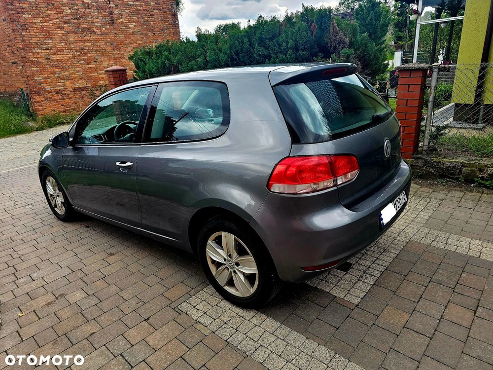 Volkswagen Golf 1.6 TDI Comfortline - 4