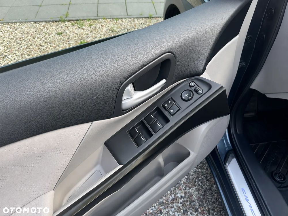 Honda Civic 1.8 i-VTEC Automatik Executive - 20