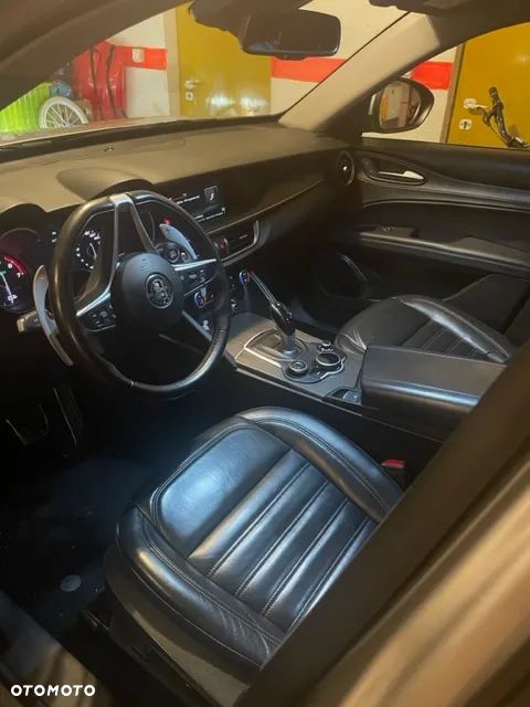 Alfa Romeo Stelvio 2.0 Turbo First Edition Q4 - 11