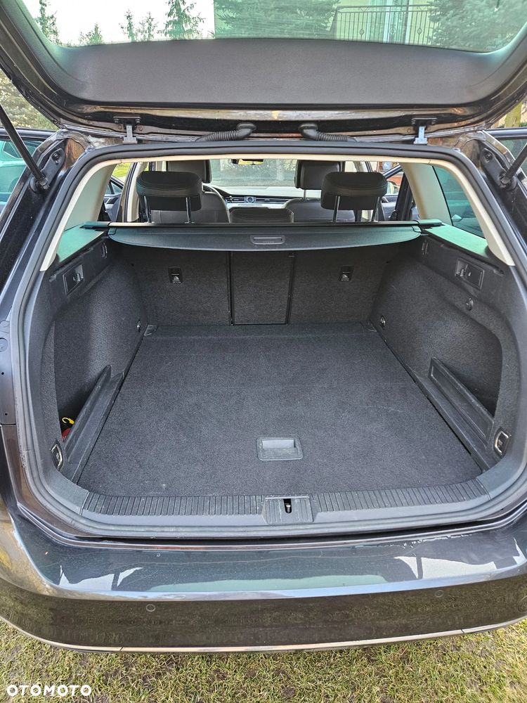 Volkswagen Passat 2.0 TDI 4Mot Elegance DSG - 12