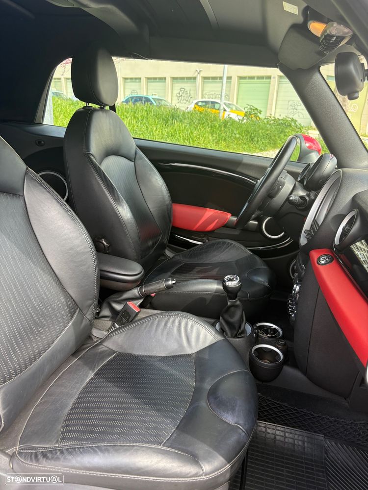 MINI Cabrio Cooper D - 8