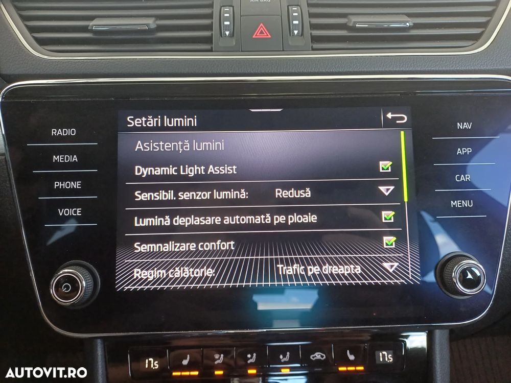 Skoda Superb 2.0 TDI DSG Ambition - 21