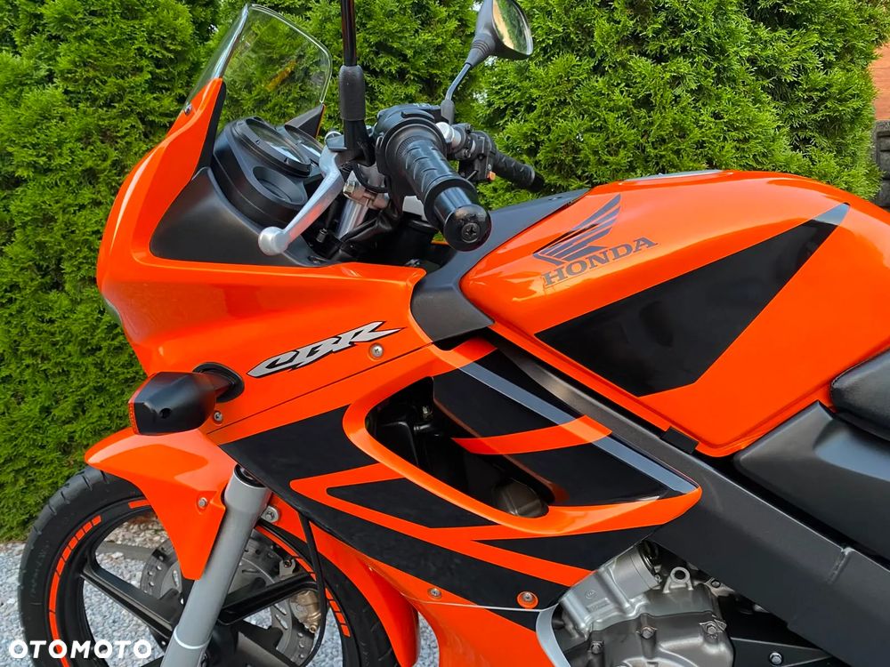 Honda CBR - 7