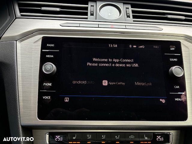 Volkswagen Passat 1.6 TDI Comfortline - 6