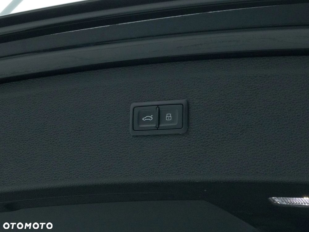 Audi Q5 40 TDI quattro S tronic sport - 36