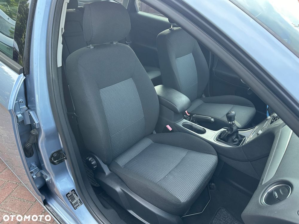 Ford Mondeo 1.6 Ambiente - 17