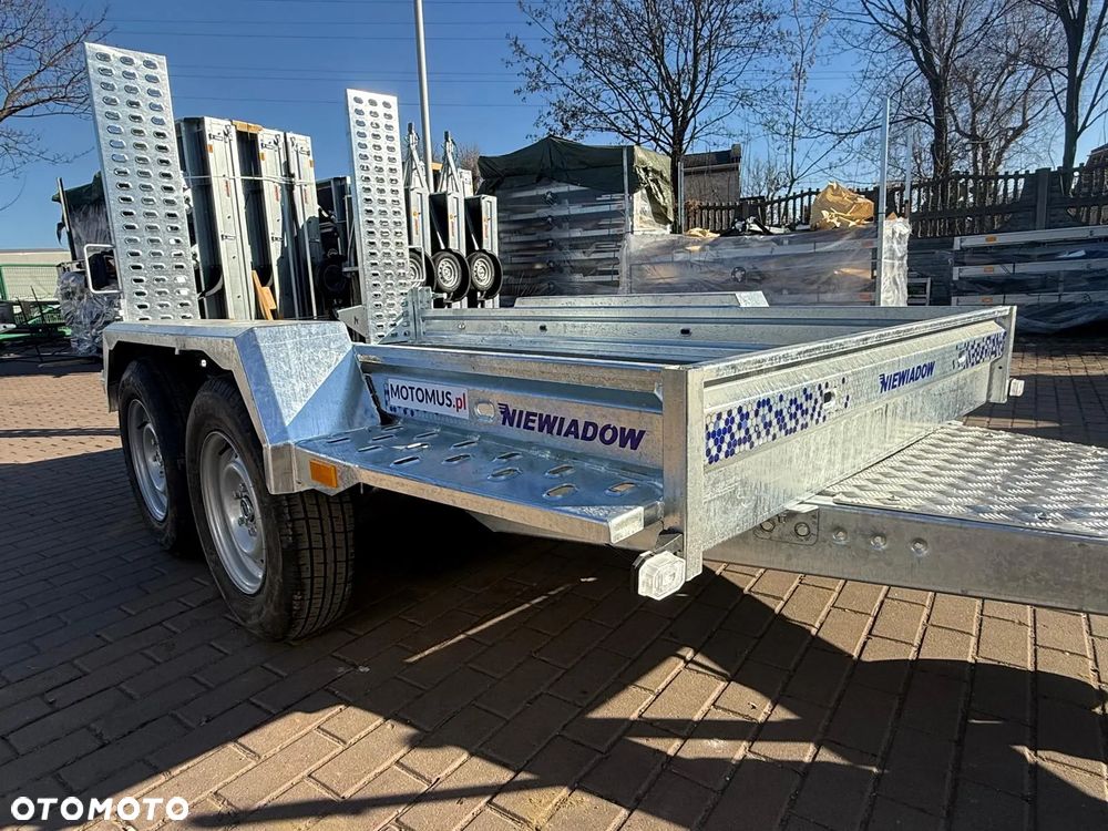 Niewiadów Przyczepa do przewozu sprzętu budowlanego Niewiadów K3027 Najazdy 305x155 cm pod minikoparke walec dostawa pod dom - 6