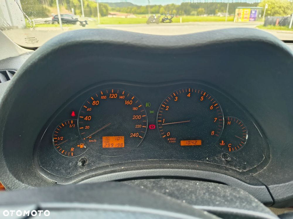 Toyota Avensis 2.0 VVT-i Executive - 6