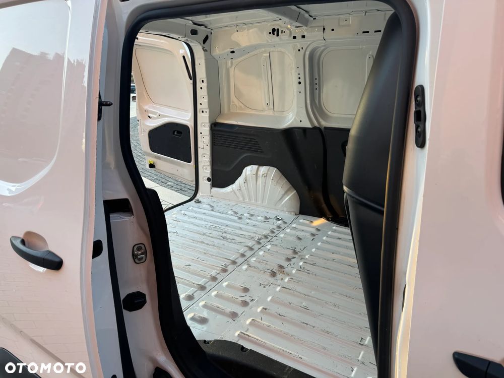 Toyota Proace City - 18